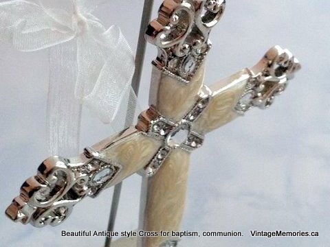 Beautiful Antique style Cross