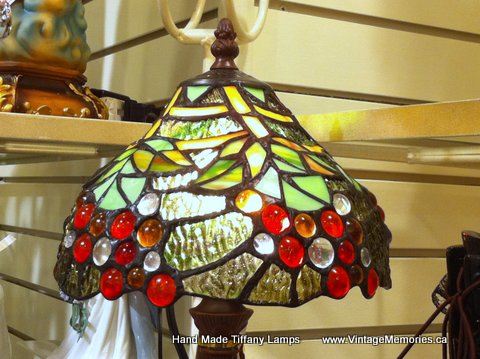Tiffany lamp with grapes